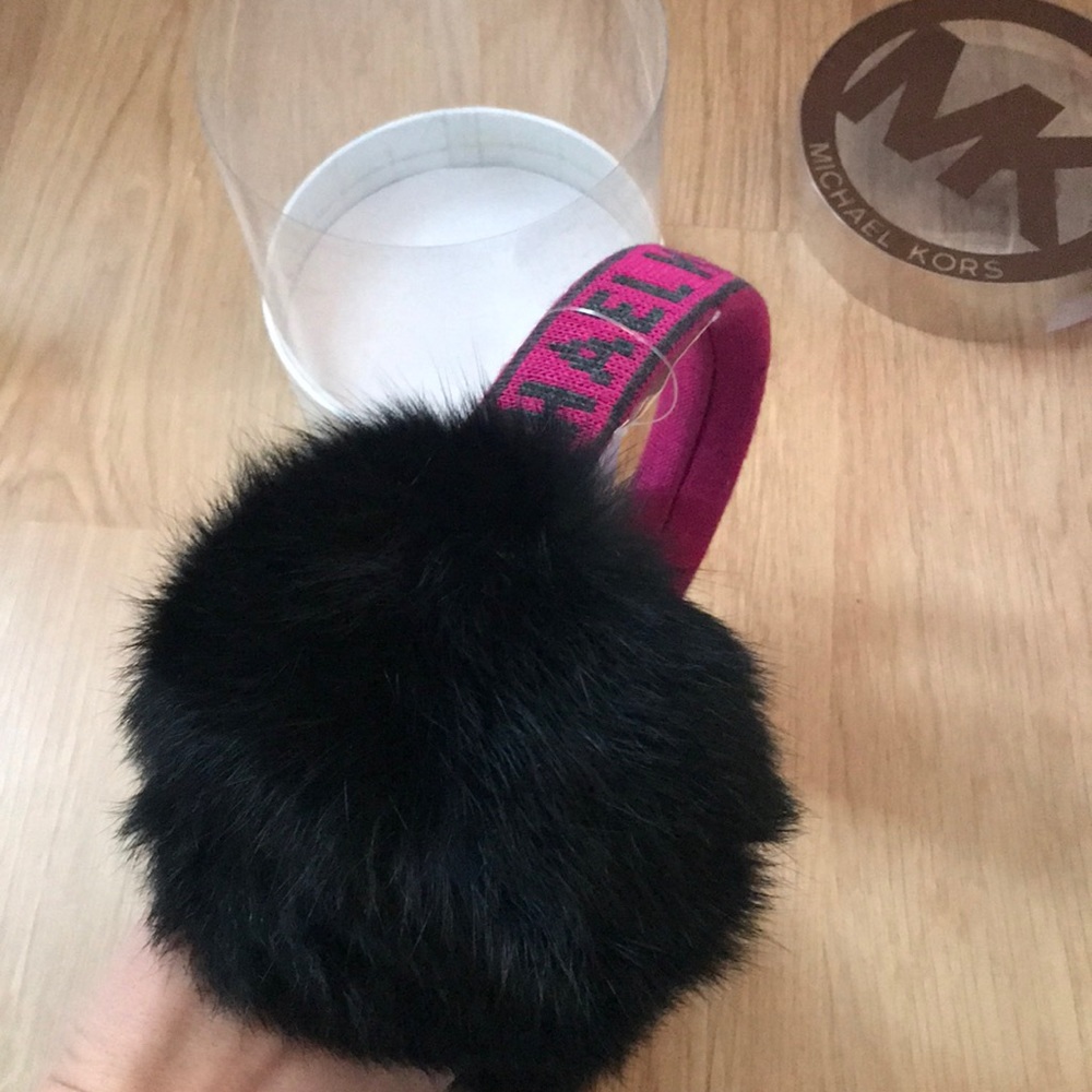 Michael Kors earmuffs - Picture 8 of 8